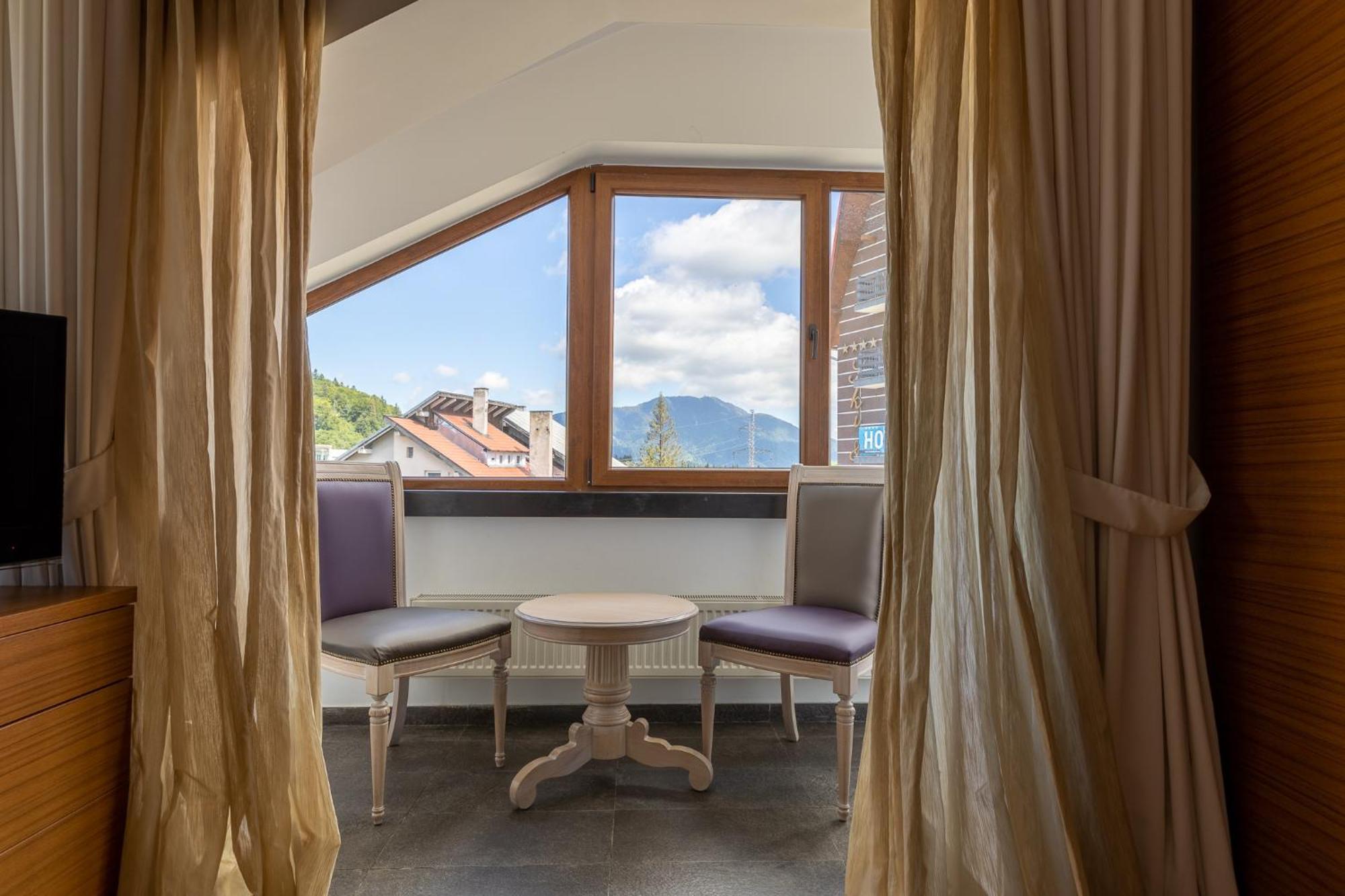 Vila Etiquette Predeal Luaran gambar
